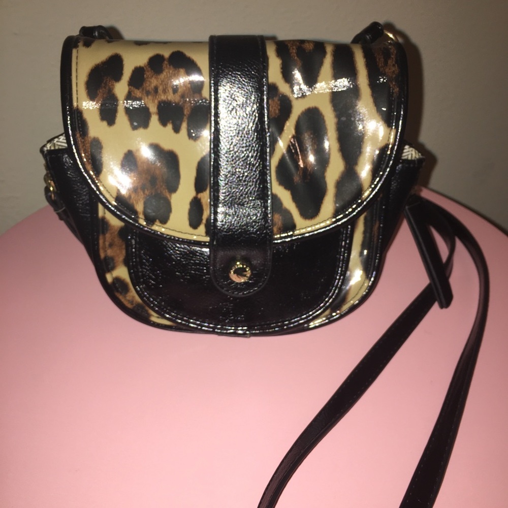 STEVE MADDEN-Leopard Print Cross Body Bag - CUTE!